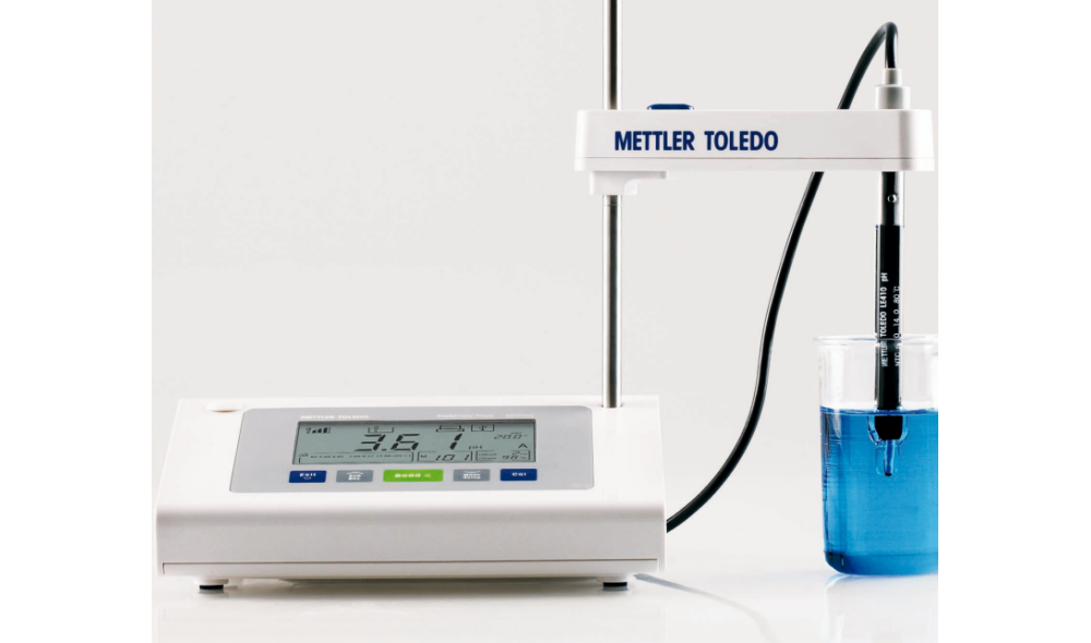 Mettler Toledo F30 Standart Masa Tipi İletkenlik Ölçüm Cihazı